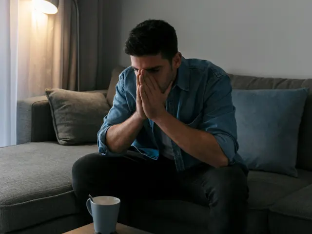 “No soy suficiente”: El síndrome del impostor en latinos en el extranjero